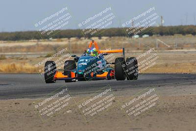 media/Oct-29-2022-CalClub SCCA (Sat) [[e05833b2e9]]/Race Group 2/Qualifying (Sweeper)/